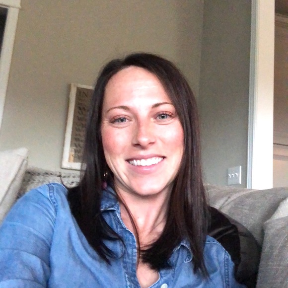 Meet your Posher, Lauren - Picture 1 of 1